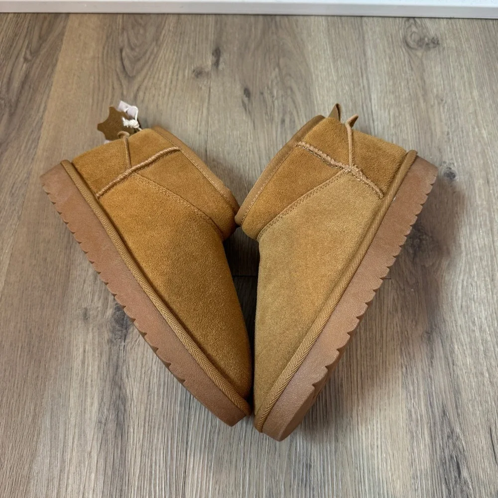 Cushionaire Ultra Mini Ankle Boots Chestnut Brown Suede Water Repellent Sz 8 NWT
